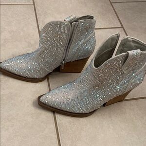 Women's Glittering Silver Ankle Boots